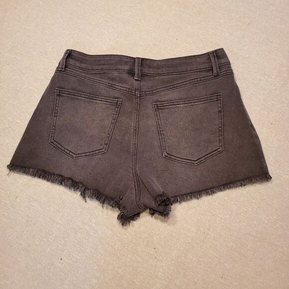 Happily Gray Faded Black Paint Splashed Cutoff Style Shorts in Size 9/29 - Picture 5 of 8